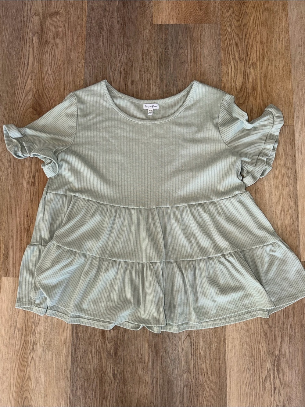love, Fire Mint Sage Tiered Ruffle Short Sleeve Tee